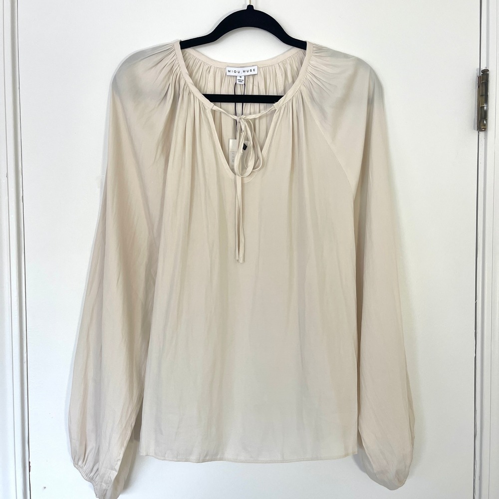 NWT MIOU MUSE Ivory/Cream Tie Neck Long‎ Sleeve Satin Peasant Blouse Size Small
